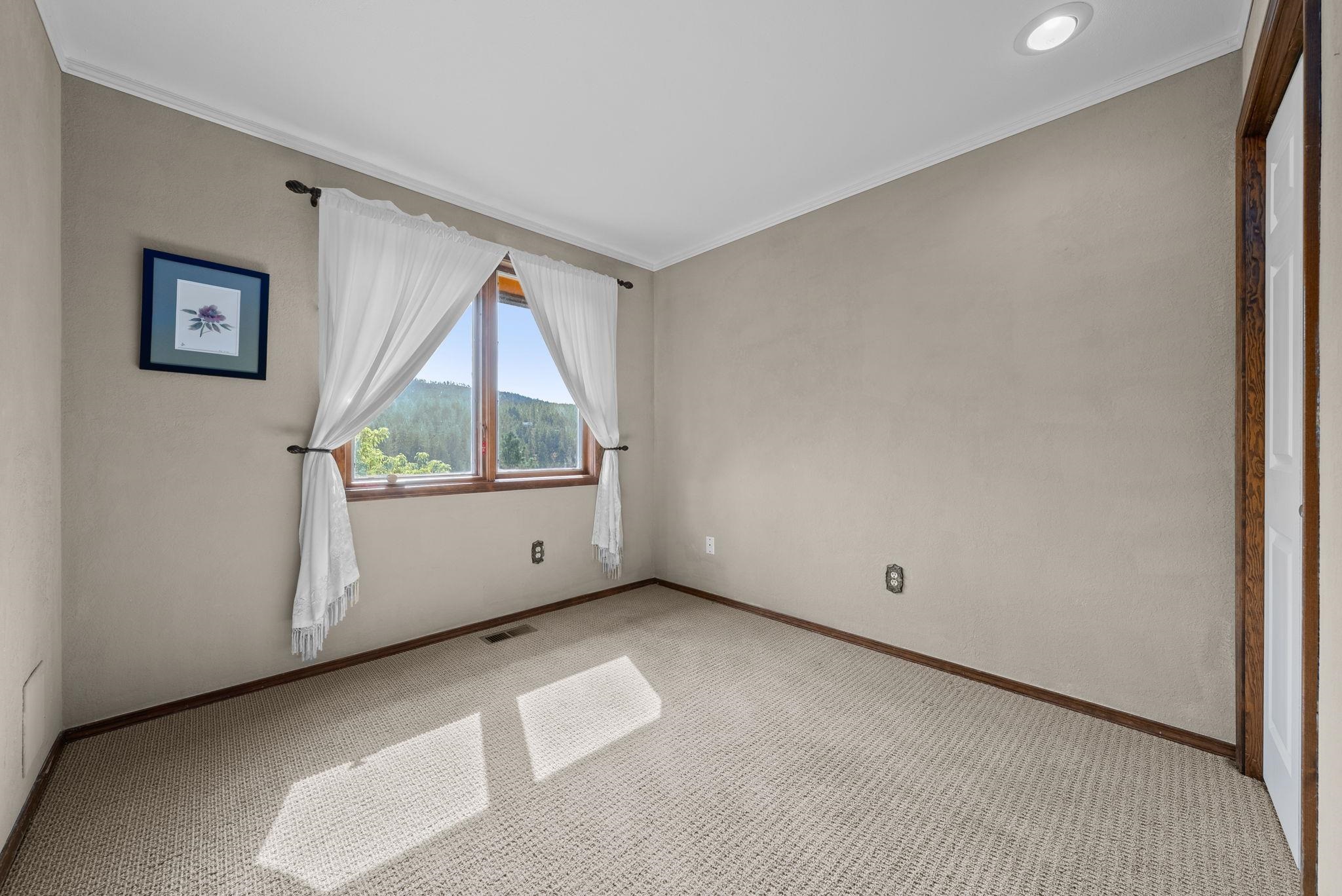 318 East Shore Road Nine Mile Falls, WA 99026 - Photo 29 of 50