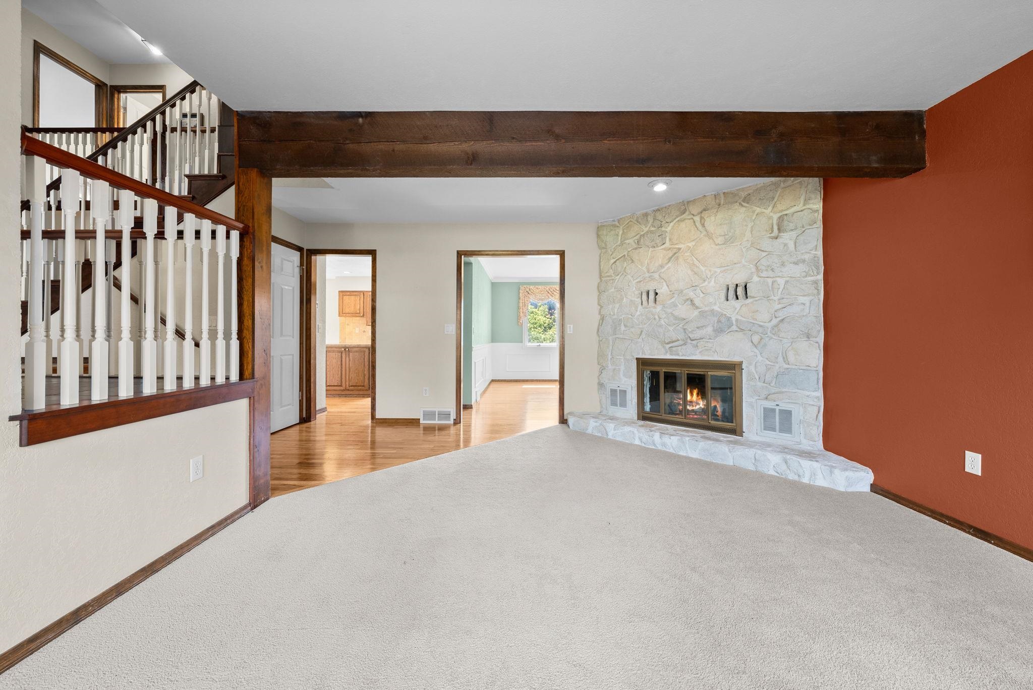 318 East Shore Road Nine Mile Falls, WA 99026 - Photo 8 of 50