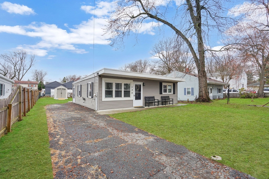 130 Fieldston Street Springfield, MA 01119 - Photo 3 of 28