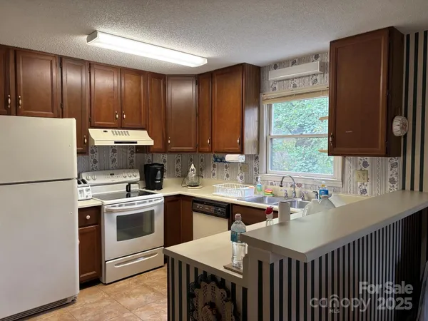 $239,900 | 655 Overlook Drive, Unit C, Spruce Pine, NC 28777