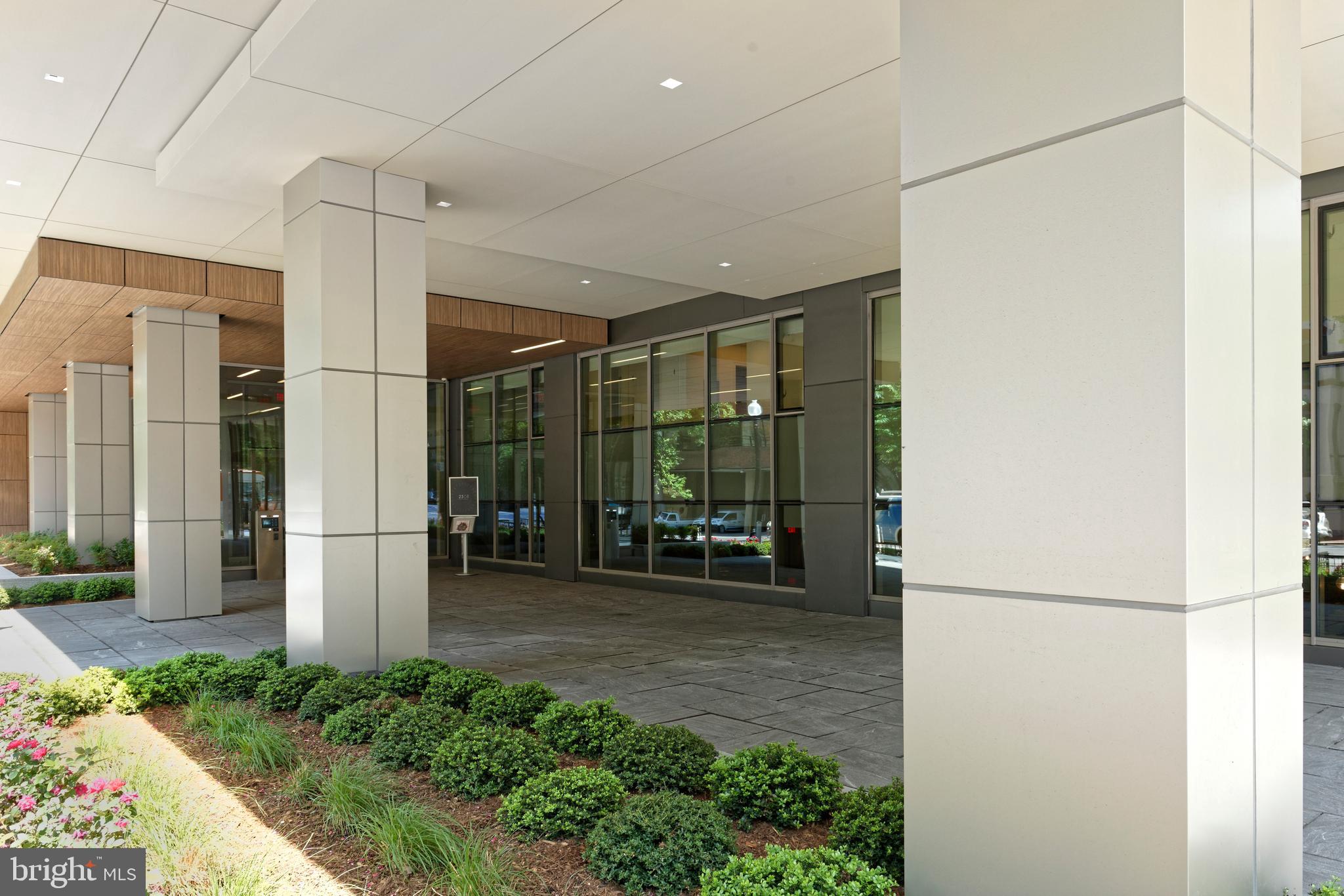 2501 M Street Northwest, Unit 512 Washington, DC 20037 - Photo 2 of 8