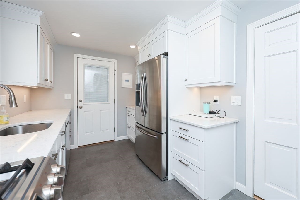 87 Monadnock Road Worcester, MA 01605 - Photo 18 of 35 Gallery Image 18
