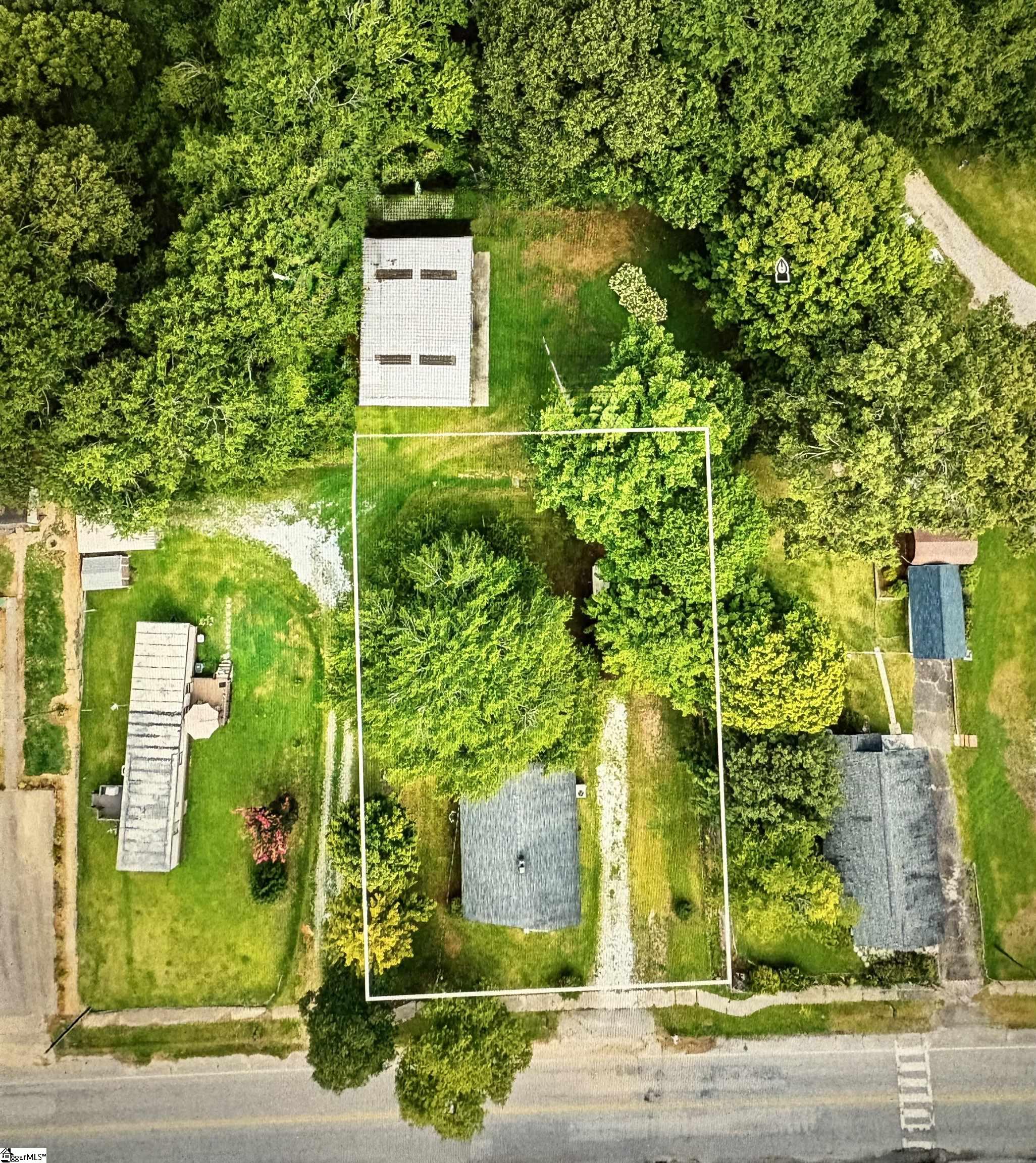 704 Slater Road Marietta, SC 29661 - Photo 4 of 20