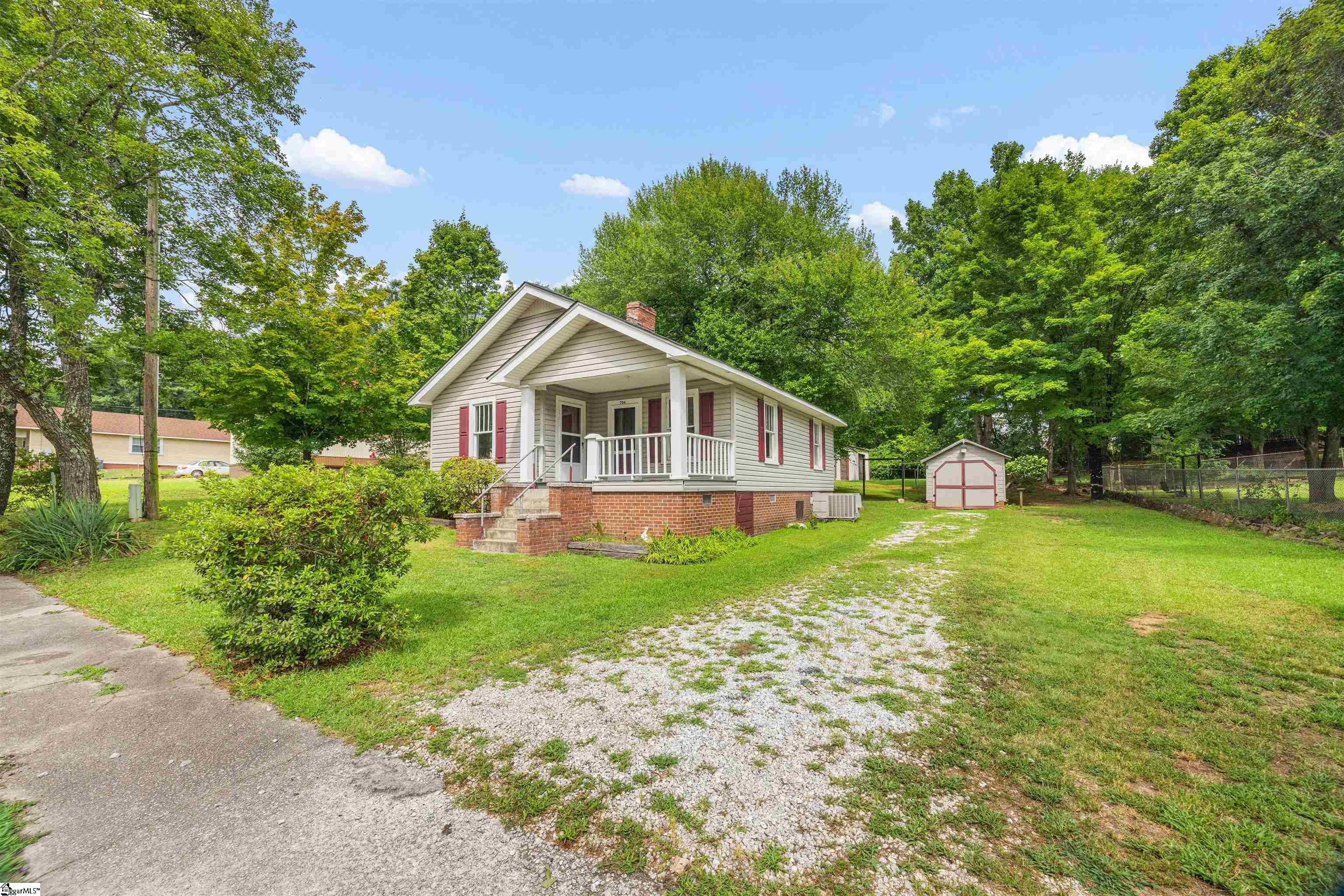 704 Slater Road Marietta, SC 29661 - Photo 8 of 20