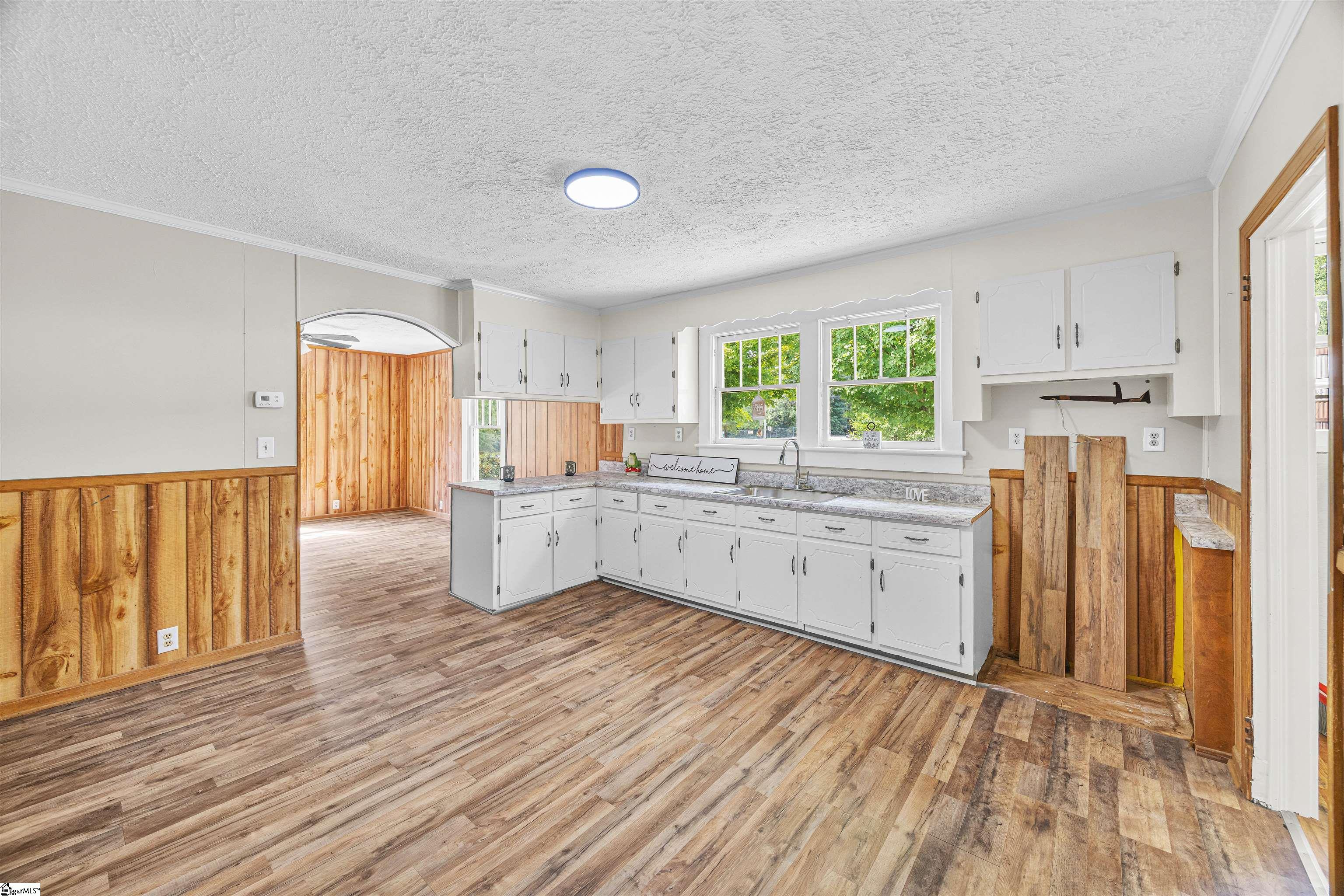 704 Slater Road Marietta, SC 29661 - Photo 9 of 20