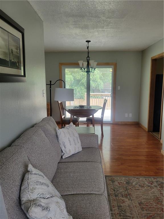 104 Southeast Kingscross Road Blue Springs, MO 64014 - Photo 5 of 14