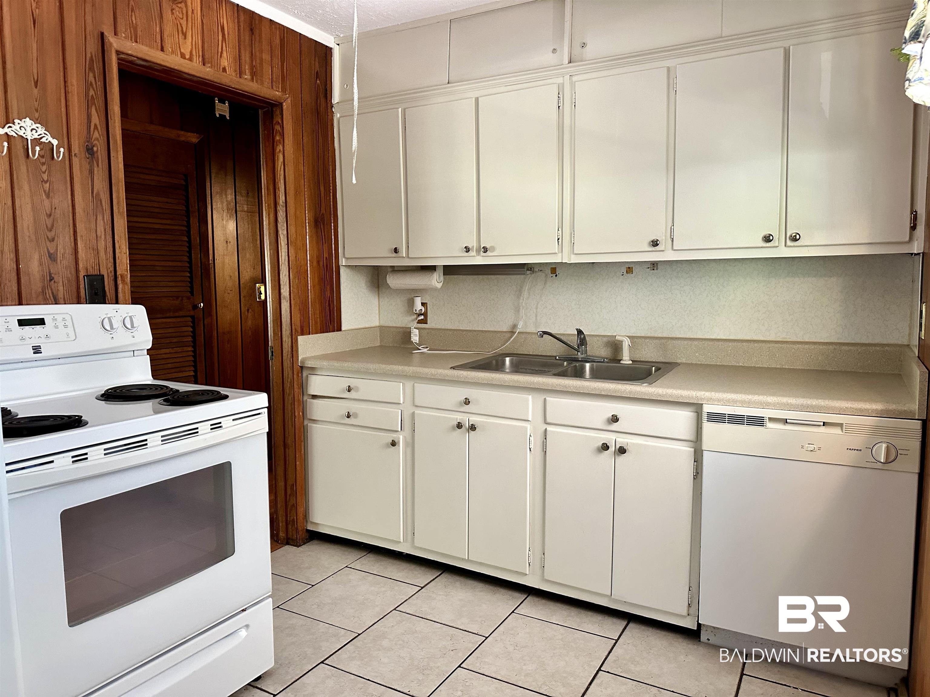1248 Forrest Avenue Brewton, AL 36426 - Photo 5 of 20