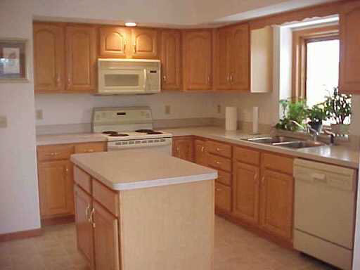 51599 Primrose Road South Bend, IN 46628 - Photo 3 of 8 Gallery Image 3