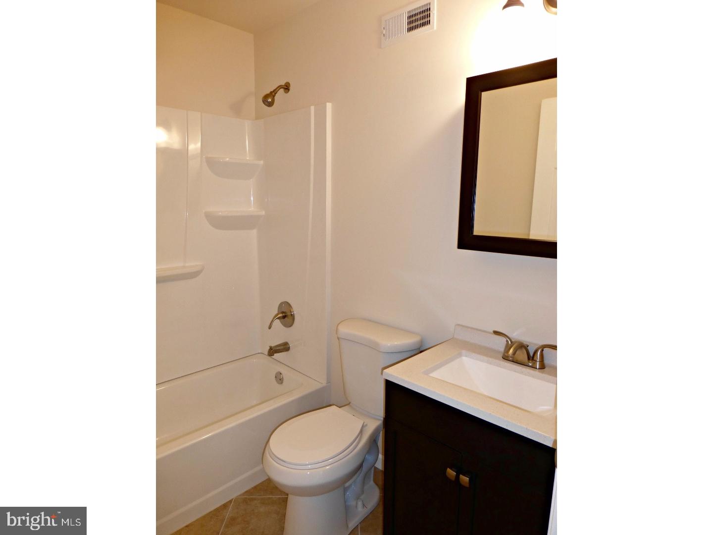 9 Valley Road Levittown, PA 19057 - Photo 12 of 22 Gallery Image 12