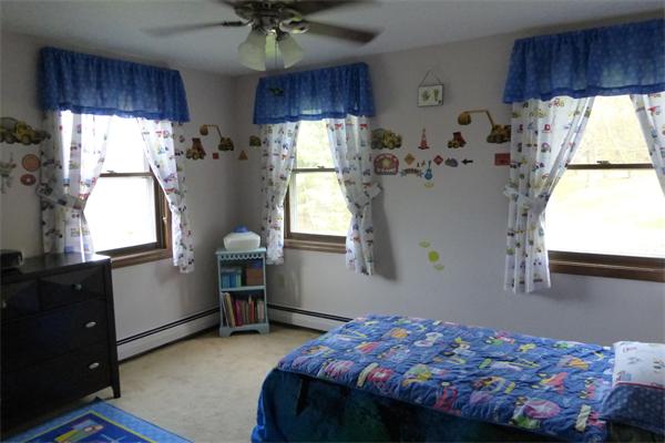 13 Fox Run Road Sterling, MA 01564 - Photo 11 of 21 Gallery Image 11
