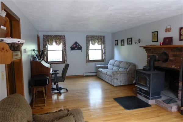 13 Fox Run Road Sterling, MA 01564 - Photo 19 of 21 Gallery Image 19