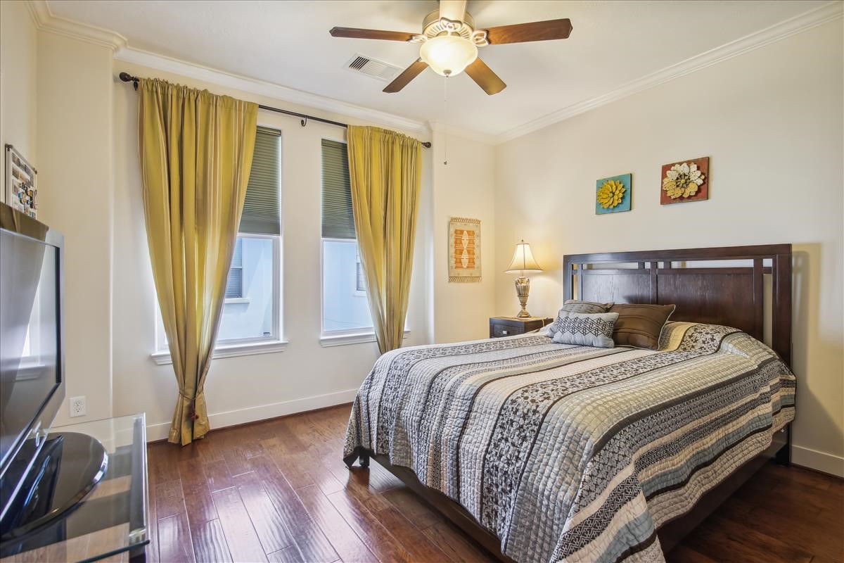 4214 Dickson Street Houston, TX 77007 - Photo 16 of 31