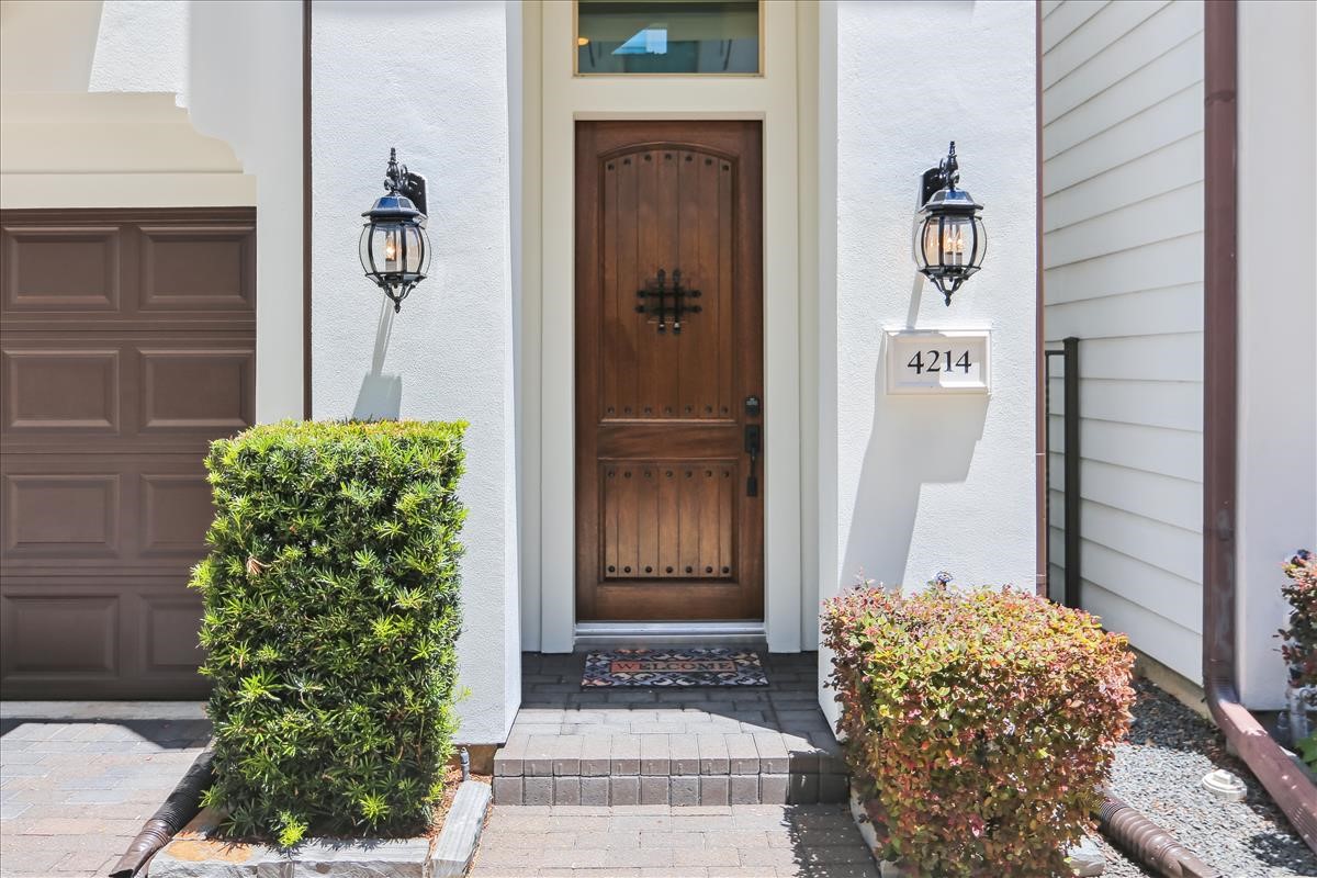 4214 Dickson Street Houston, TX 77007 - Photo 2 of 31