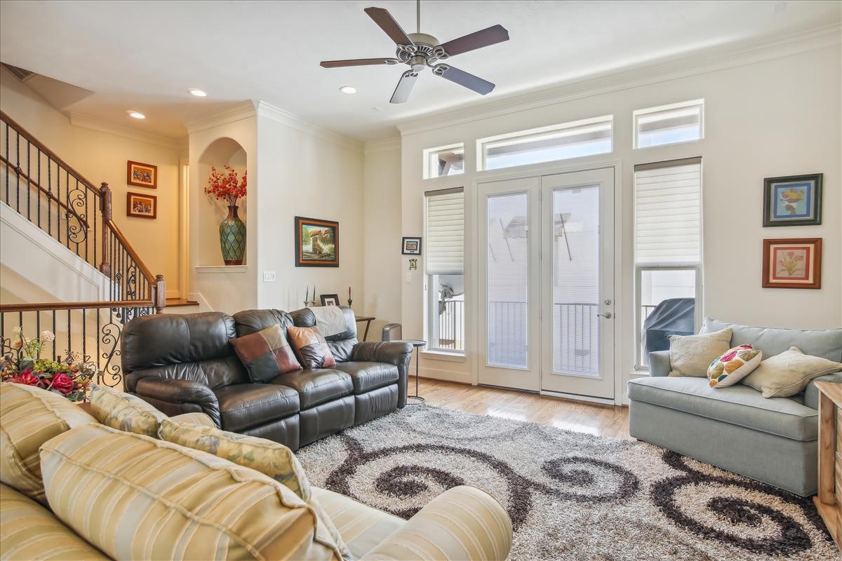 4214 Dickson Street Houston, TX 77007 - Photo 4 of 31