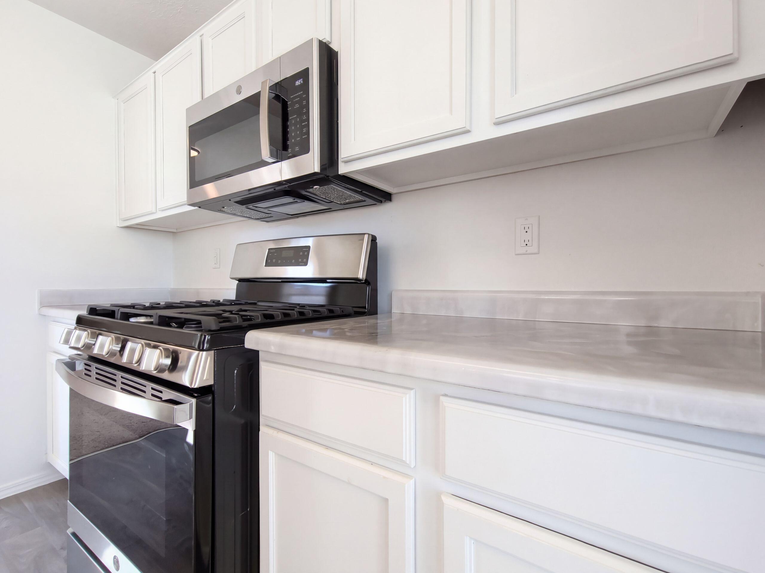 6608 Mountain Hawk Loop Northeast Rio Rancho, NM 87144 - Photo 11 of 45 Gallery Image 11