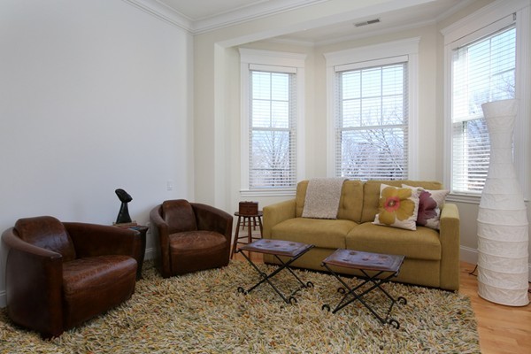 77 Addington Road, Unit 2 Brookline, MA 02445 - Photo 6 of 10