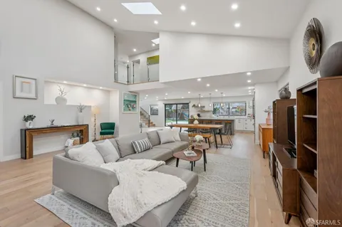 $4,388,000 | 754 Cordilleras Avenue, San Carlos, CA 94070