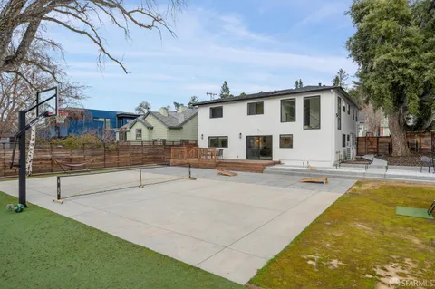 $4,388,000 | 754 Cordilleras Avenue, San Carlos, CA 94070