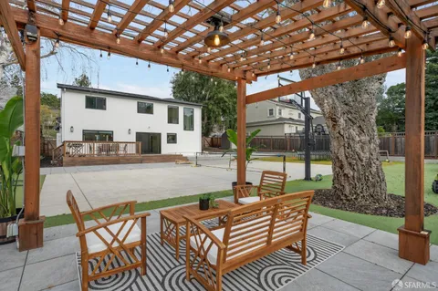 $4,388,000 | 754 Cordilleras Avenue, San Carlos, CA 94070