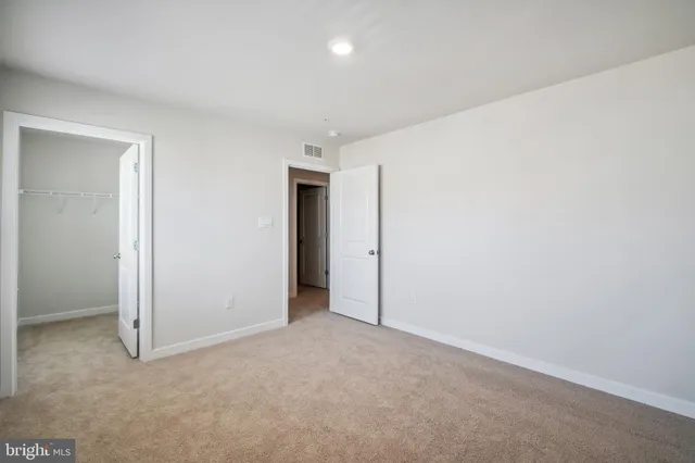 $699,990 | 5 Comes Rdg Court, Rosedale, MD 21237