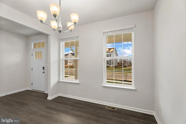 $669,990 | 5 Comes Rdg Court, Rosedale, MD 21237