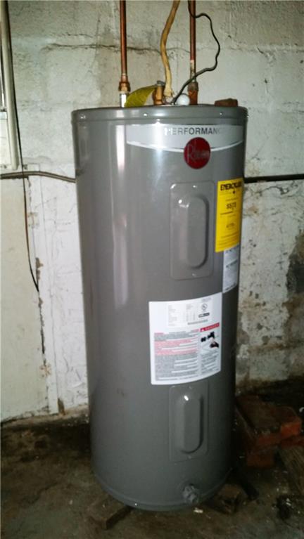 140 Maple Street Rochester, PA 15074 - Photo 14 of 15 HOT WATER TANK