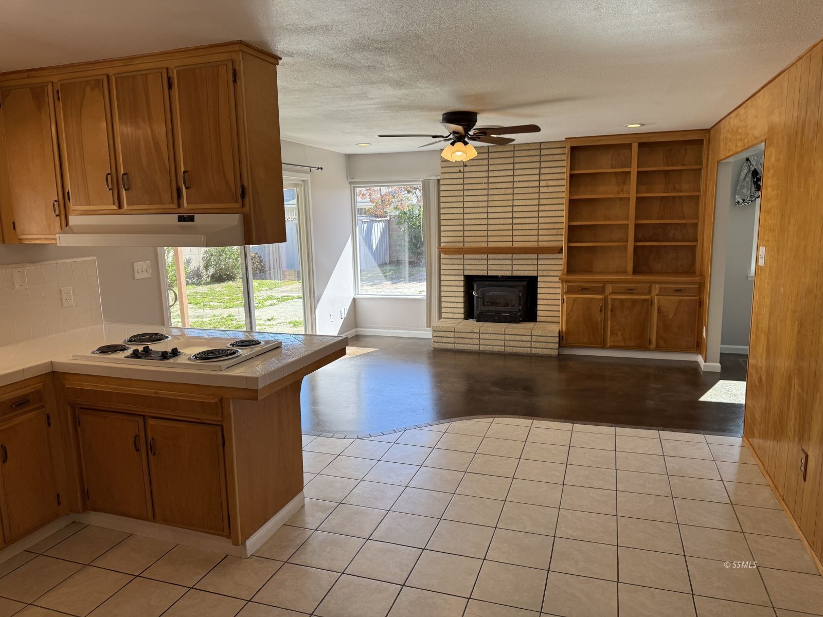 541 Trisha Court Ridgecrest, CA 93555 - Photo 5 of 28 Gallery Image 5