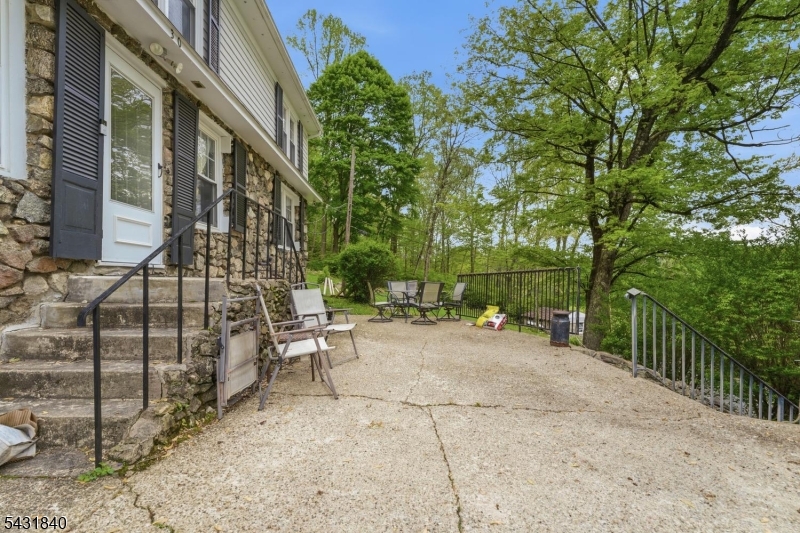 30 Hoffmans Crossing Road Califon, NJ 07830 - Photo 12 of 25