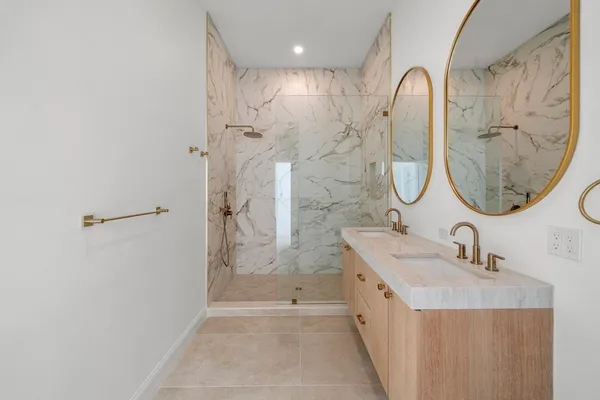 $2,950,000 | 51 North Margin Street, Unit 4, Boston, MA 02113