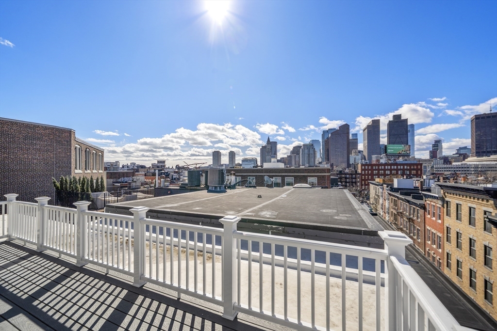 51 North Margin Street, Unit 4 Boston, MA 02113 - Photo 12 of 14