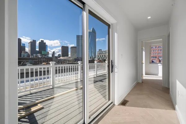 $2,950,000 | 51 North Margin Street, Unit 4, Boston, MA 02113
