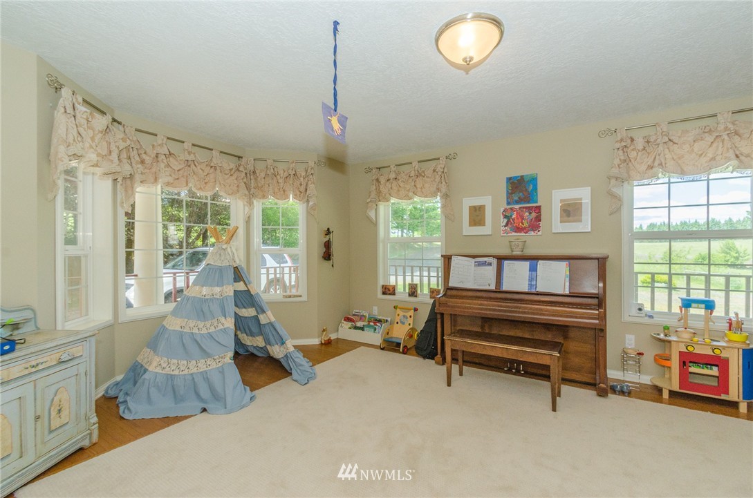 559 Jones Road Winlock, WA 98596 - Photo 12 of 25