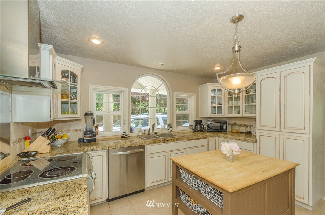 559 Jones Road Winlock, WA 98596 - Photo 4 of 25