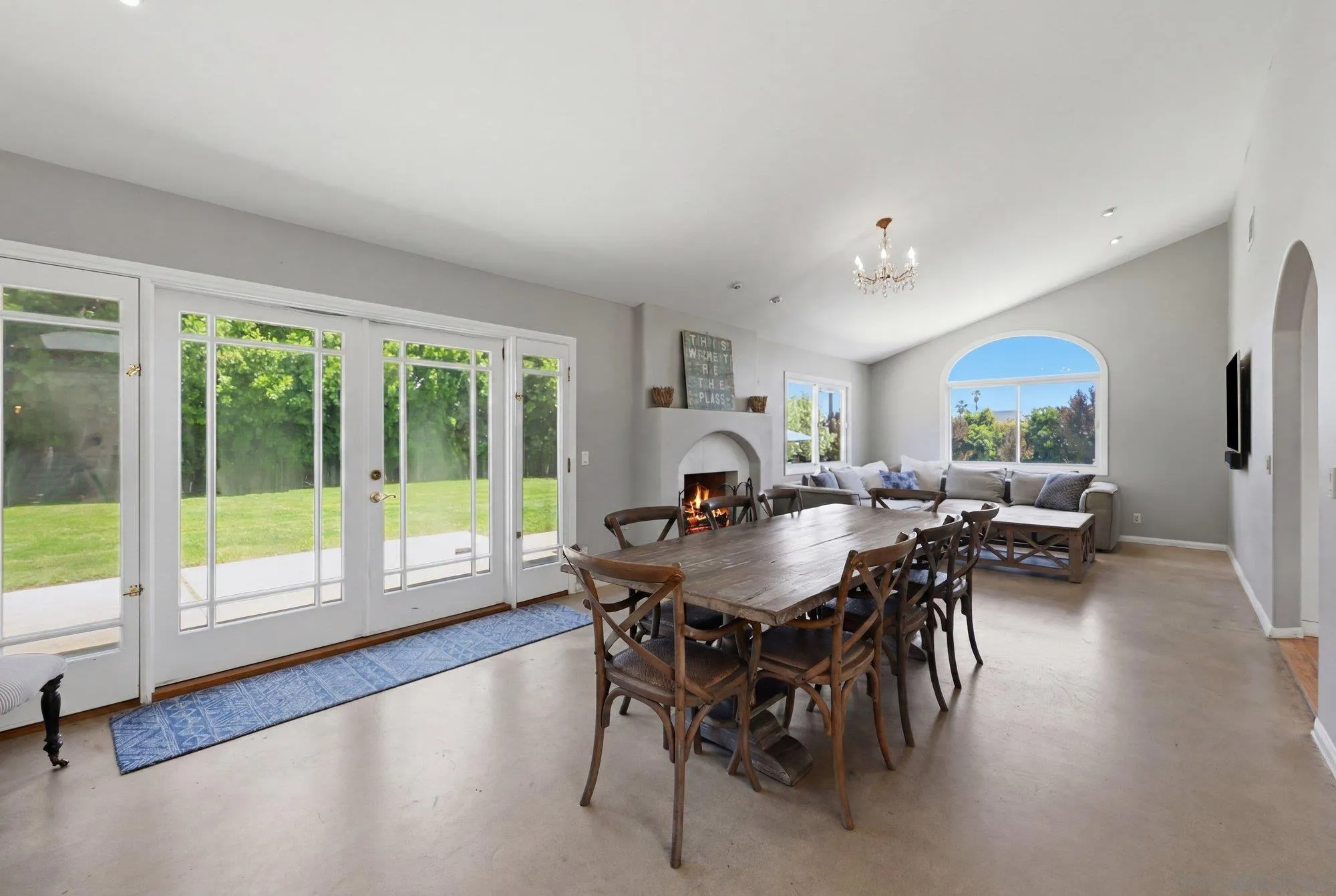 420-422 Bell Rnch Road Solana Beach, CA 92075 - Photo 36 of 58 Living Room