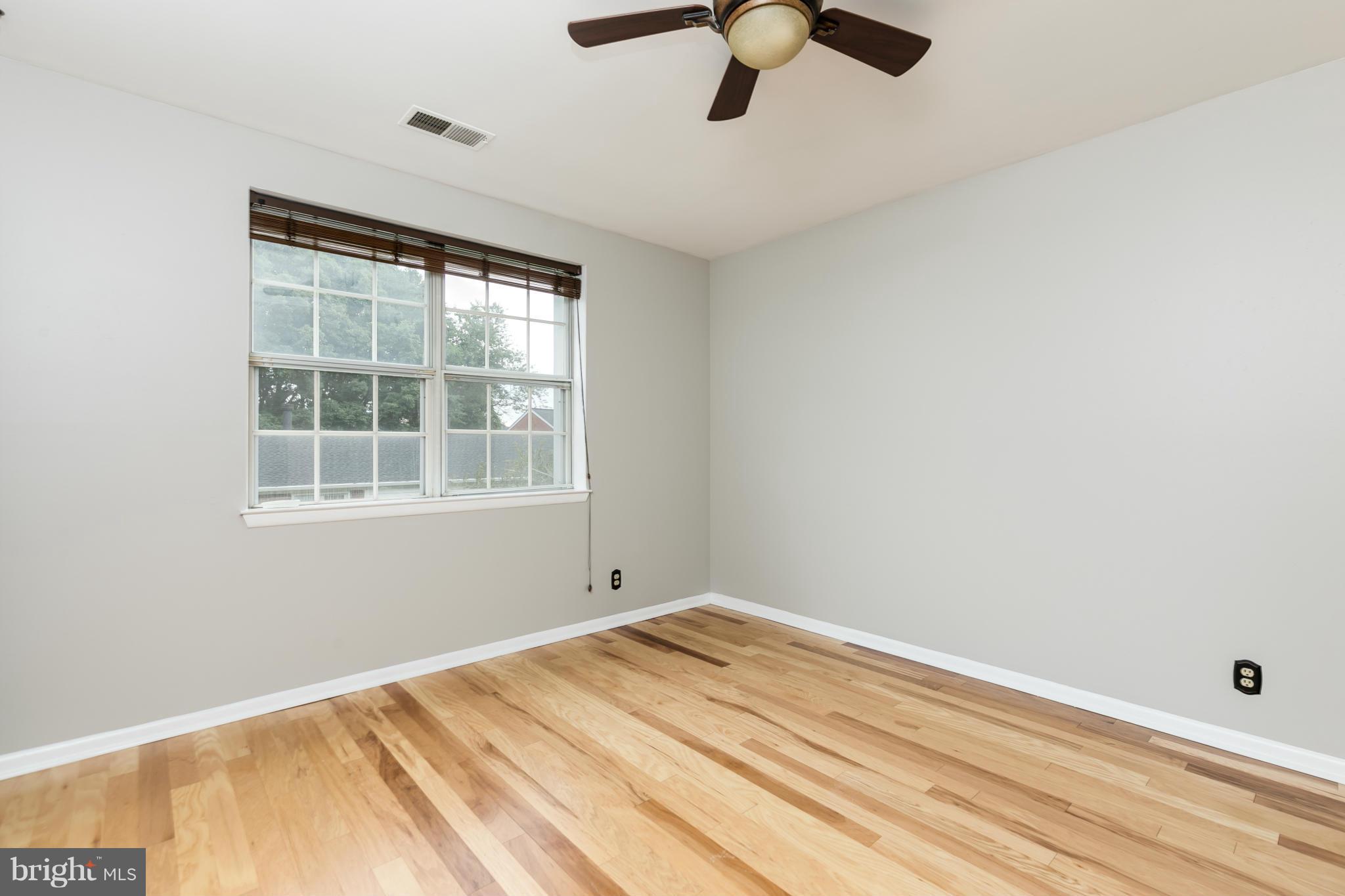 4637 28th Road South, Unit B Arlington, VA 22206 - Photo 15 of 23 Bedroom (Master)
