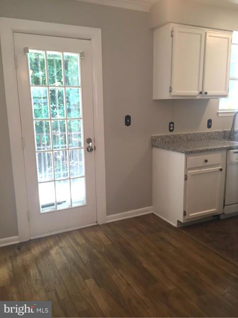 4637 28th Road South, Unit B Arlington, VA 22206 - Photo 6 of 23 Kitchen