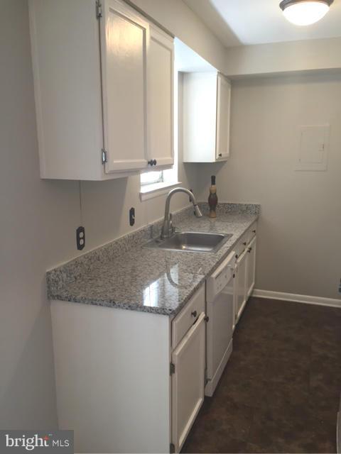 4637 28th Road South, Unit B Arlington, VA 22206 - Photo 8 of 23 Kitchen