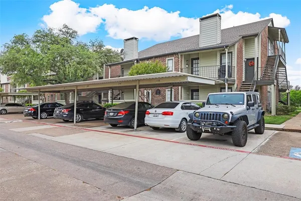 $1,300 | 5981 Arapaho Road, Unit 1203, Dallas, TX 75248