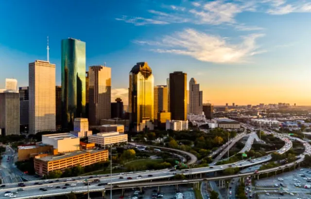 a view of a backyard with a outdoor space