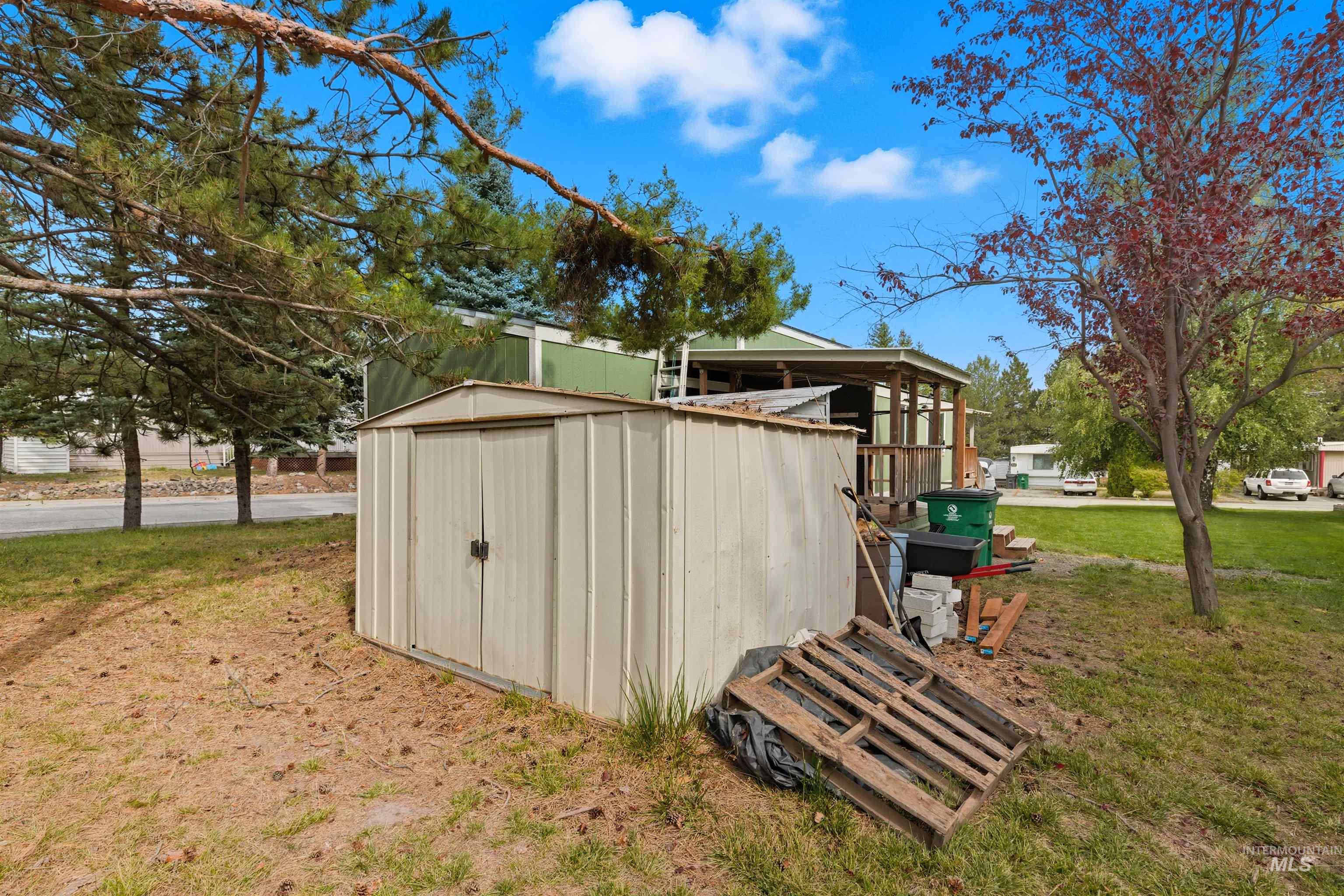 609 North Almon Street, Unit 2003 Moscow, ID 83843 - Photo 17 of 18 View of shed