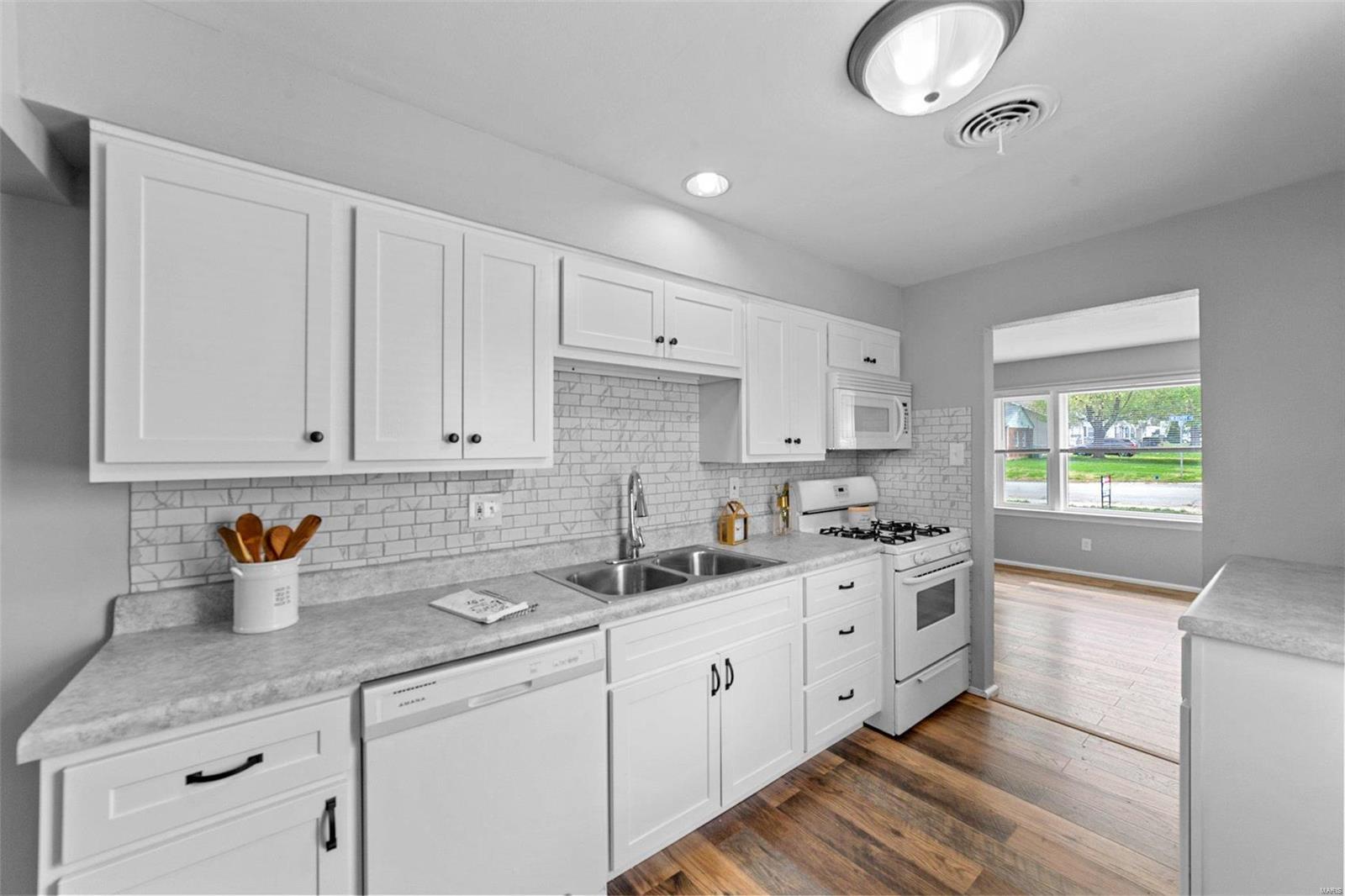 4401 Ashby Road St. Ann, MO 63074 - Photo 12 of 30 Gallery Image 12