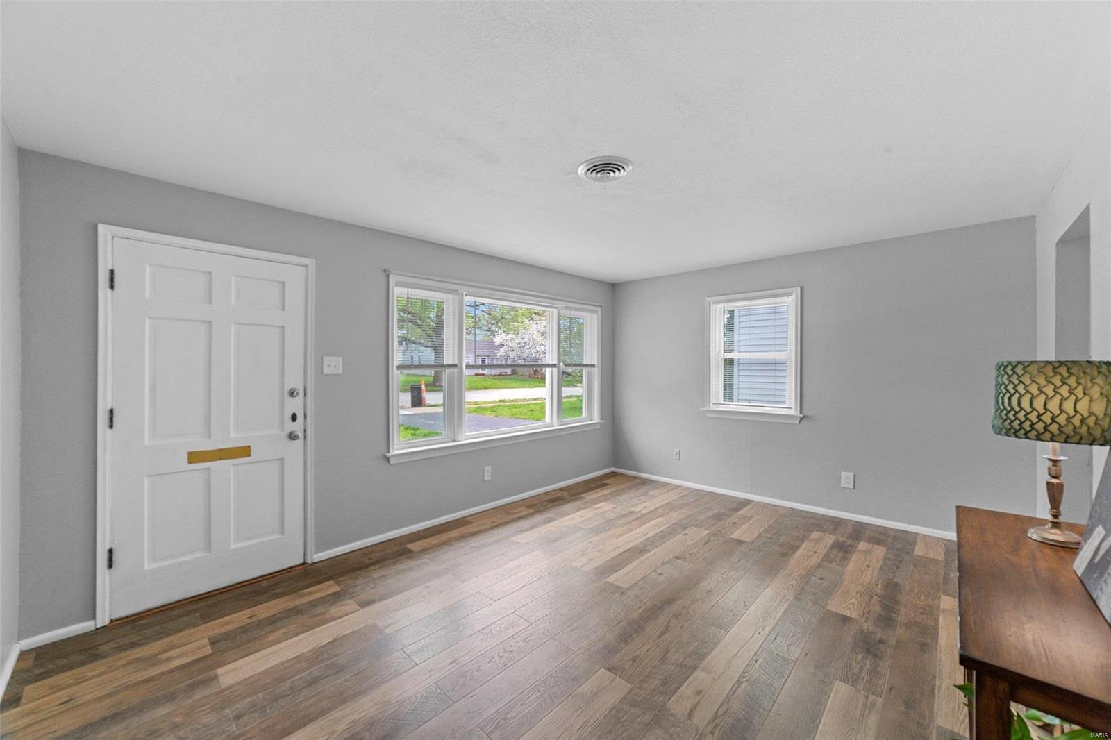 4401 Ashby Road St. Ann, MO 63074 - Photo 7 of 30 Gallery Image 7