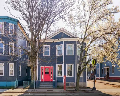 $775,000 | 216 Prospect Street, Unit 1, Cambridge, MA 02139