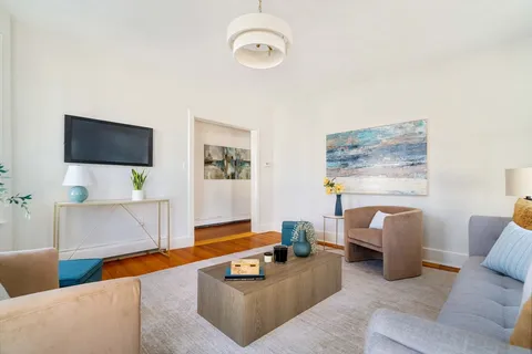 $775,000 | 216 Prospect Street, Unit 1, Cambridge, MA 02139