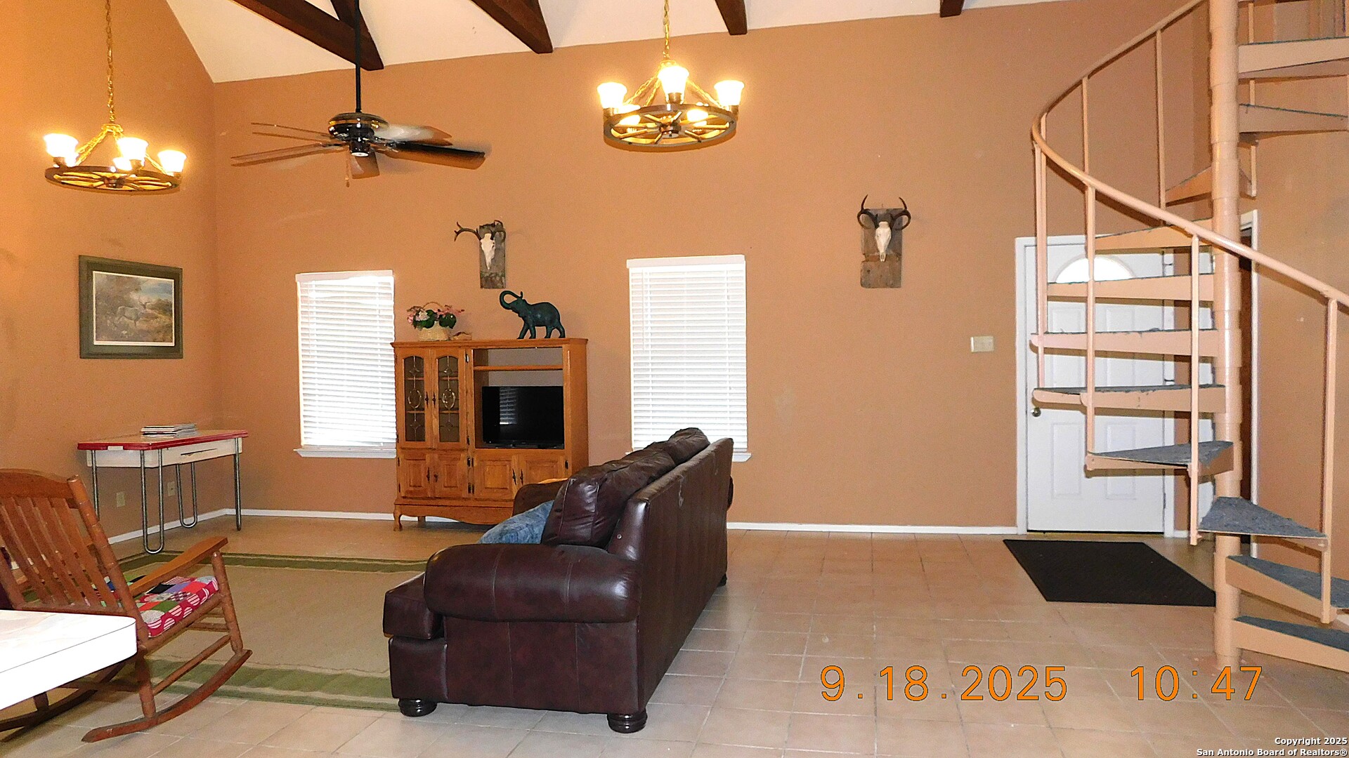 3 Gansky Lane Pleasanton, TX 78064 - Photo 38 of 45 a living room with furniture and a fireplace