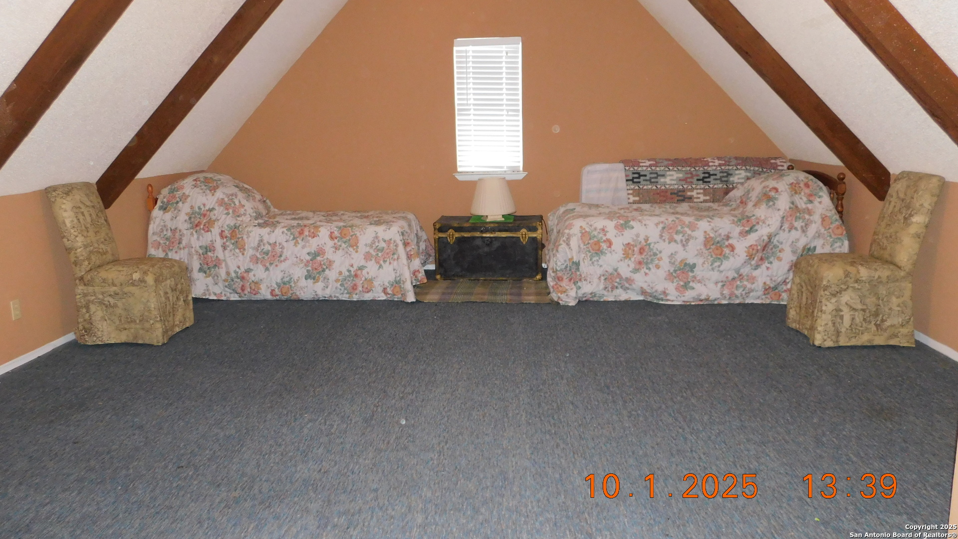 3 Gansky Lane Pleasanton, TX 78064 - Photo 45 of 45 a bed sitting in a bedroom next to a window