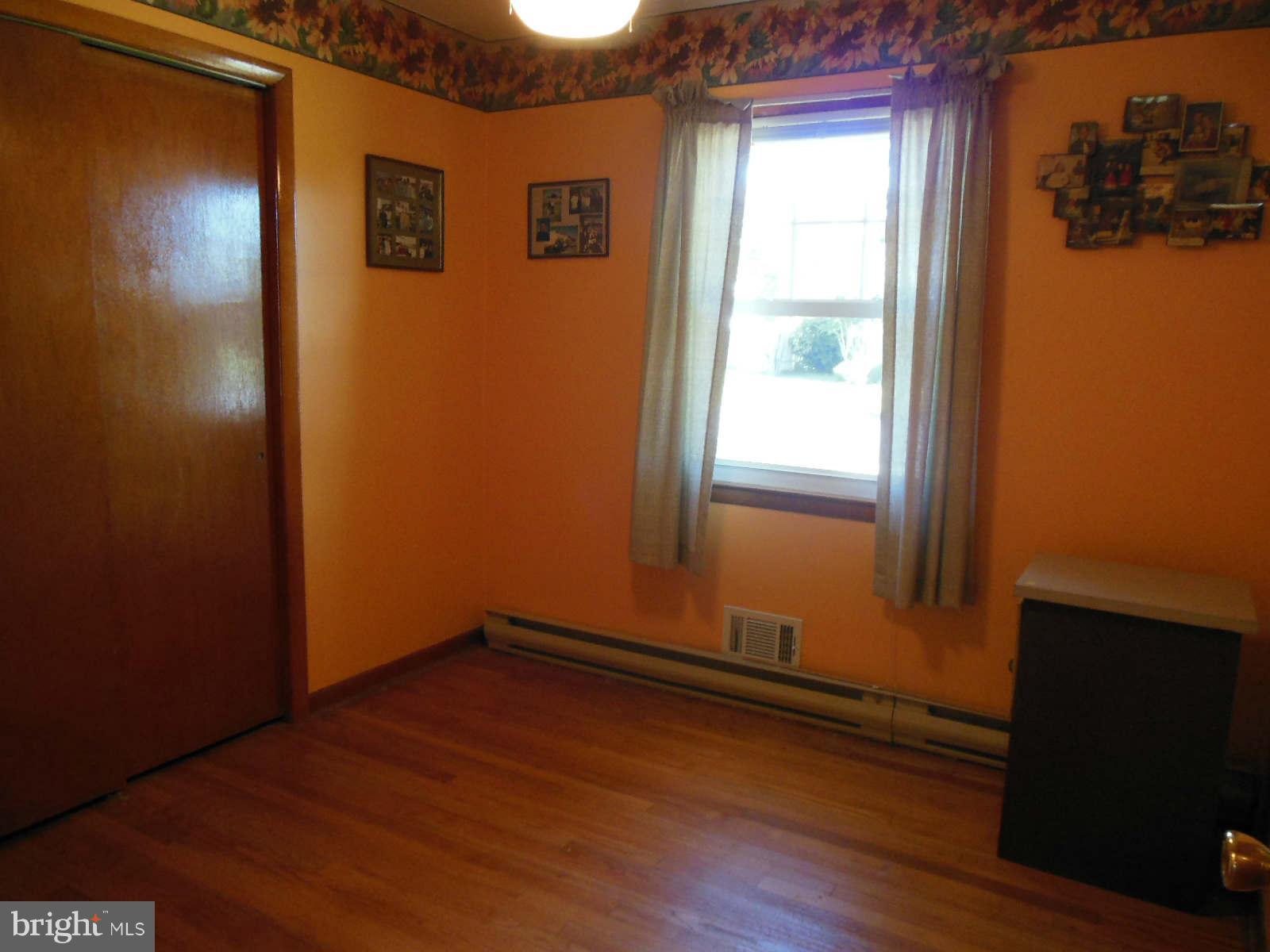 8470 Miramar Road Pasadena, MD 21122 - Photo 4 of 12 Bedroom