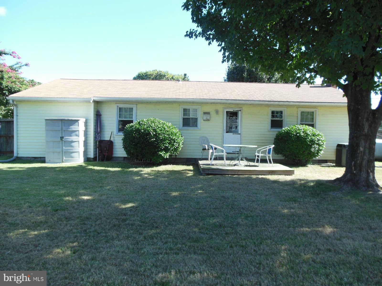 8470 Miramar Road Pasadena, MD 21122 - Photo 5 of 12 Exterior (Rear)