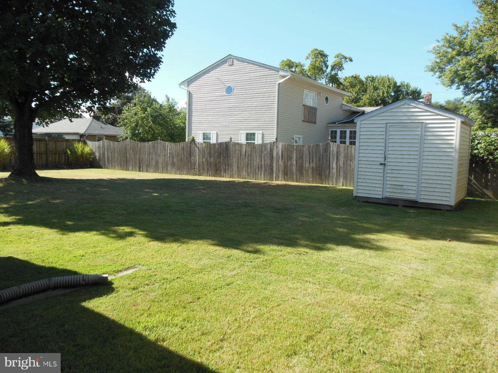 8470 Miramar Road Pasadena, MD 21122 - Photo 7 of 12 Exterior (Rear)