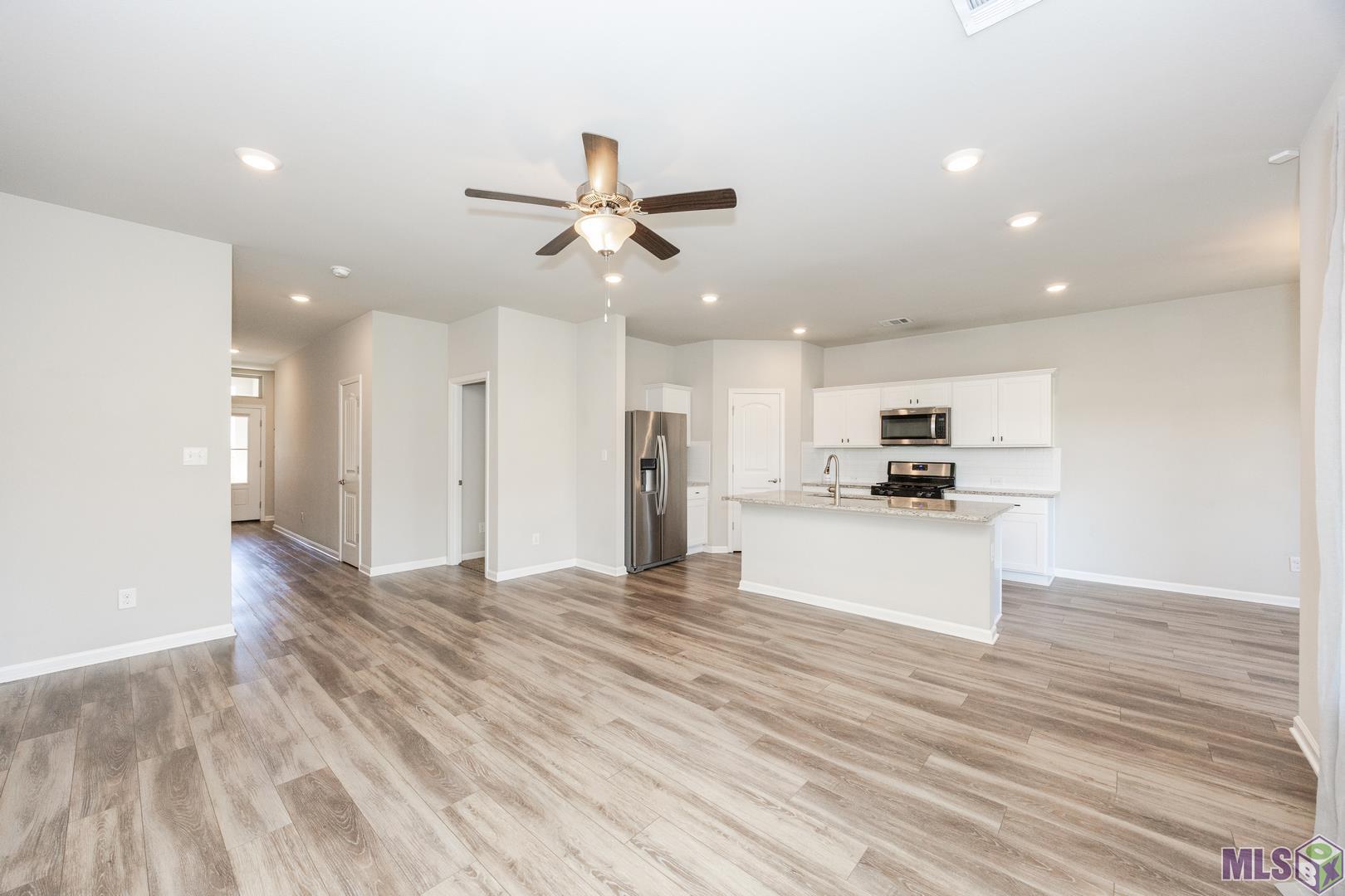 4635 Mendocino Way Baton Rouge, LA 70817 - Photo 4 of 29